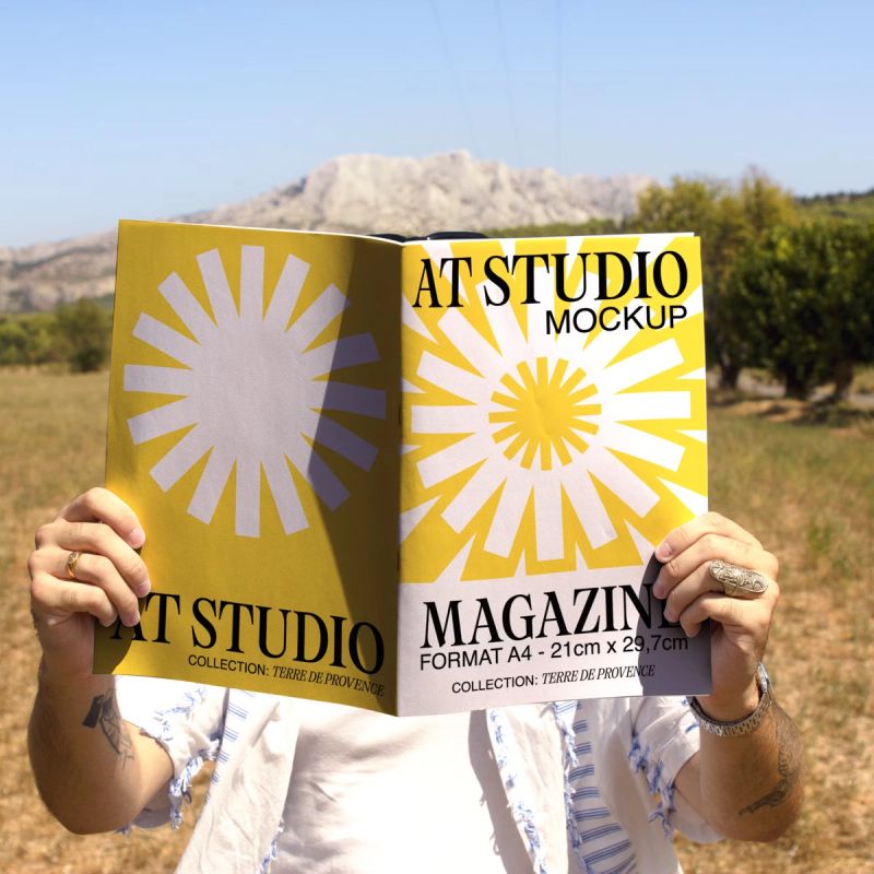 *FREE* Mockup Magazine A4 - Terre de Provence