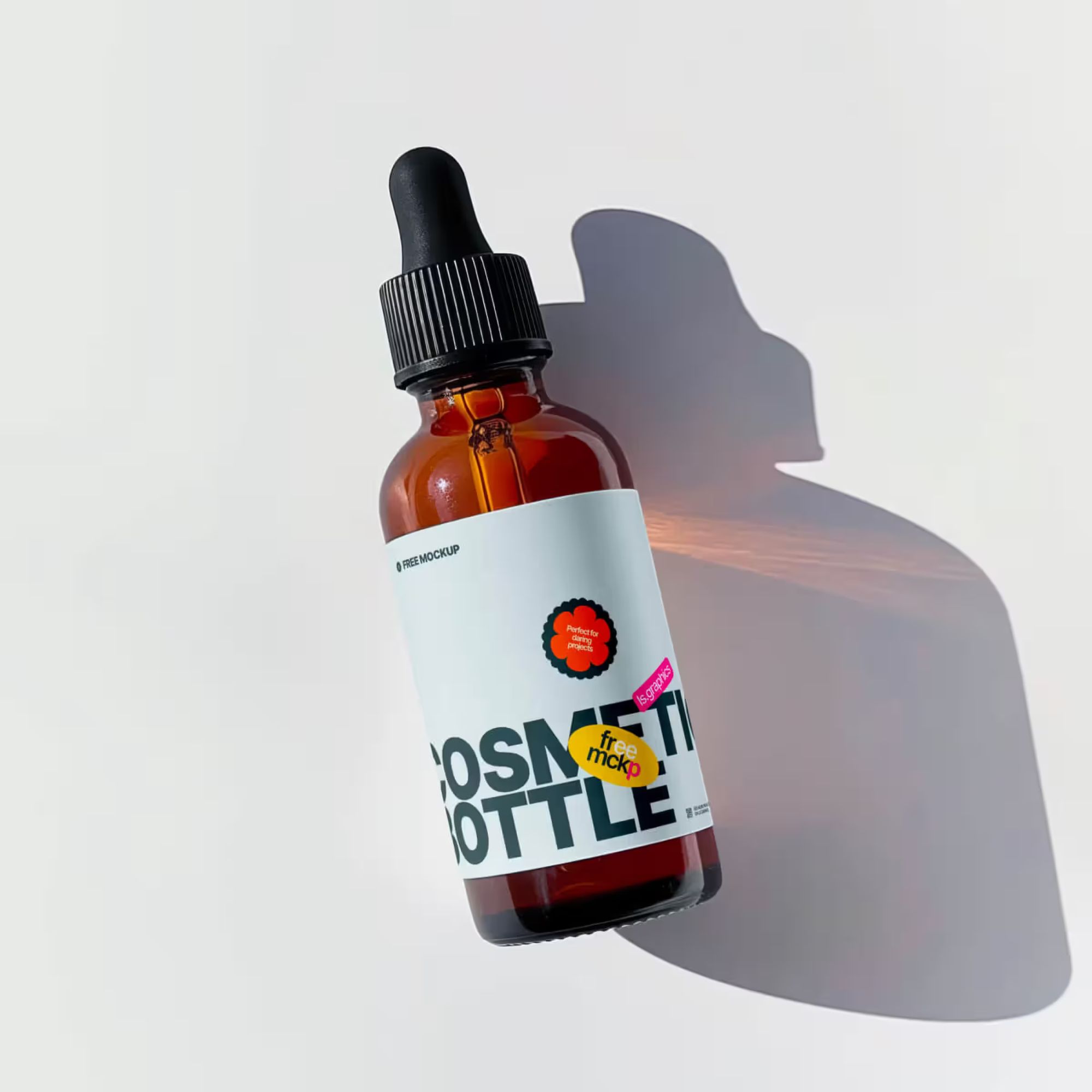 Free Glass Dropper Bottle Mockup
