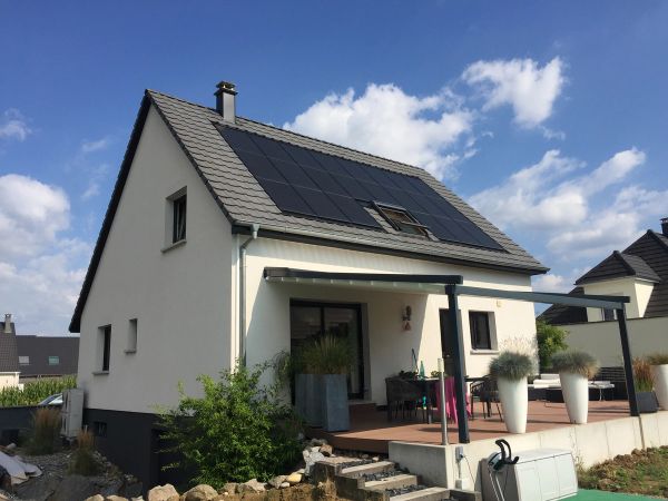 image-maison-panneaux-solaire