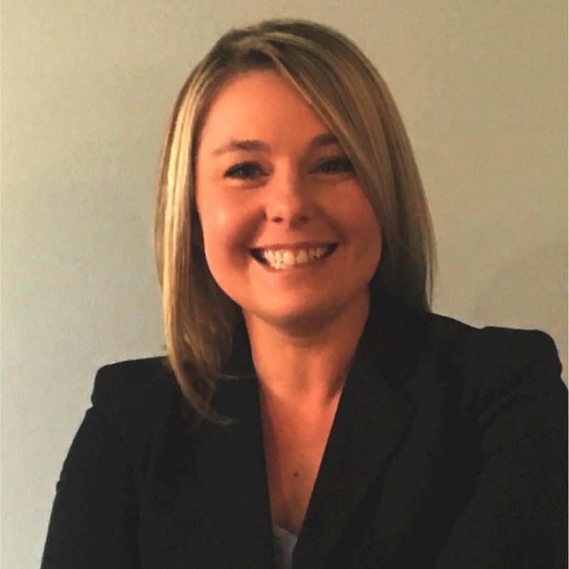 Nikki Roth photo