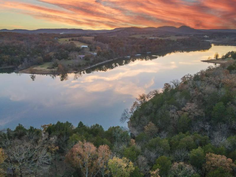 Campfire Hollow geodesic dome retreat on Table Rock Lake