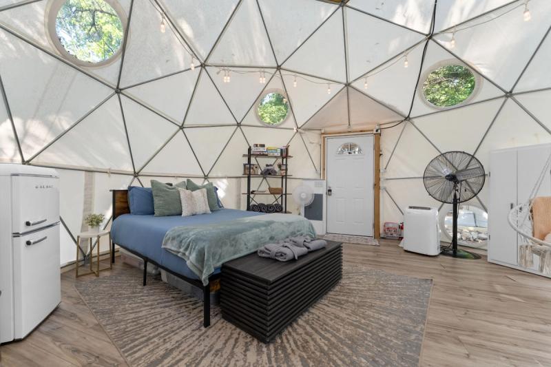 Campfire Hollow geodesic dome retreat on Table Rock Lake