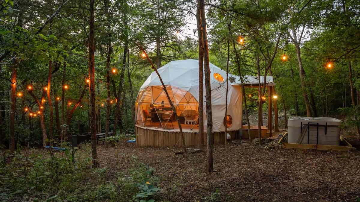 Campfire Hollow geodesic dome retreat on Table Rock Lake