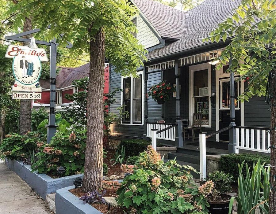 Local Dining & Eats