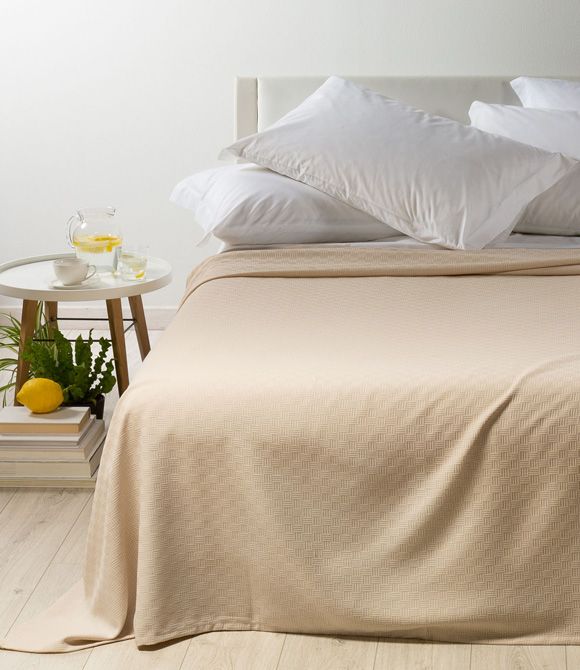Summer bedspreads