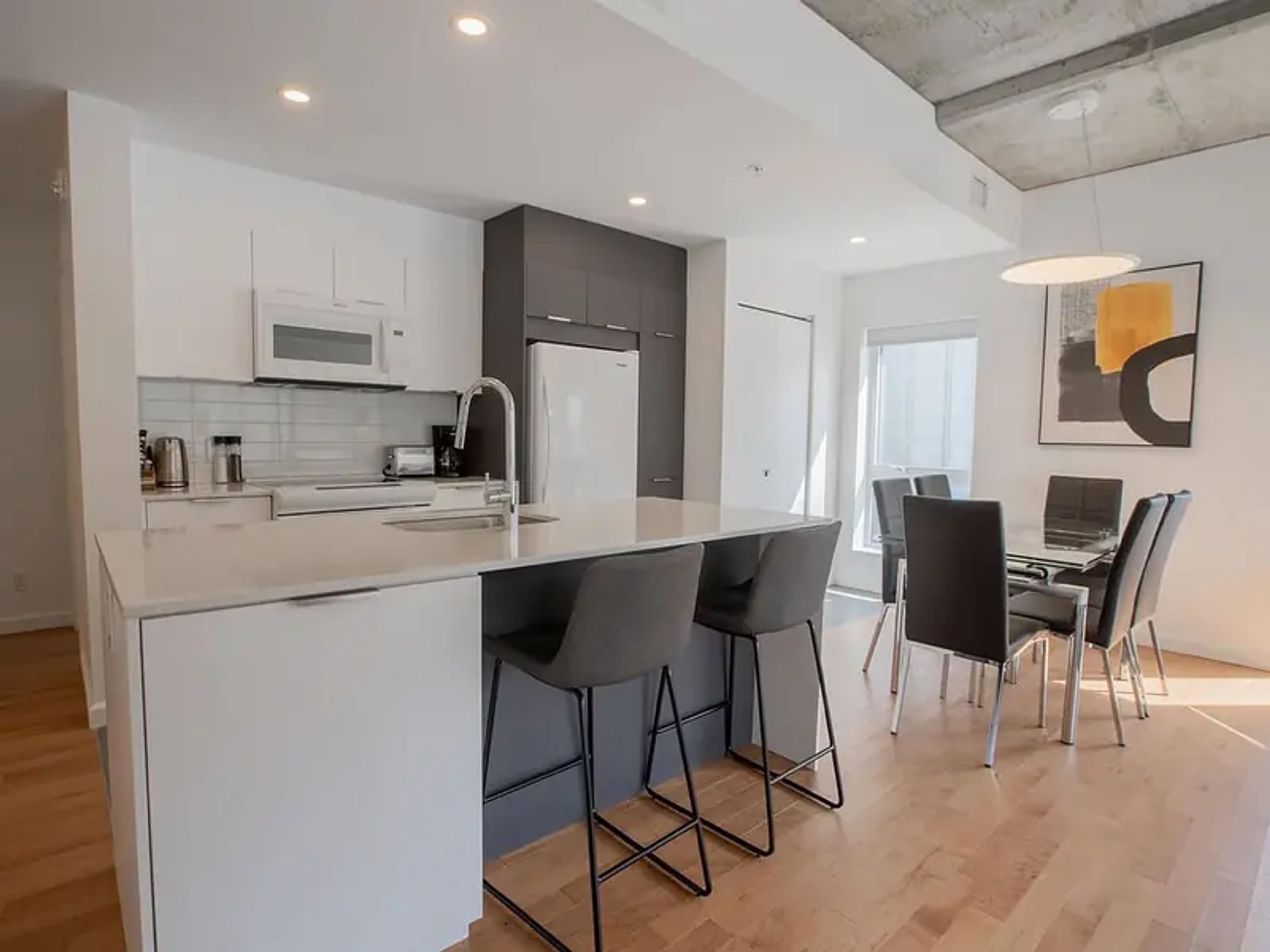 Condo Adolphe 2 bedrooms / 2 bathrooms