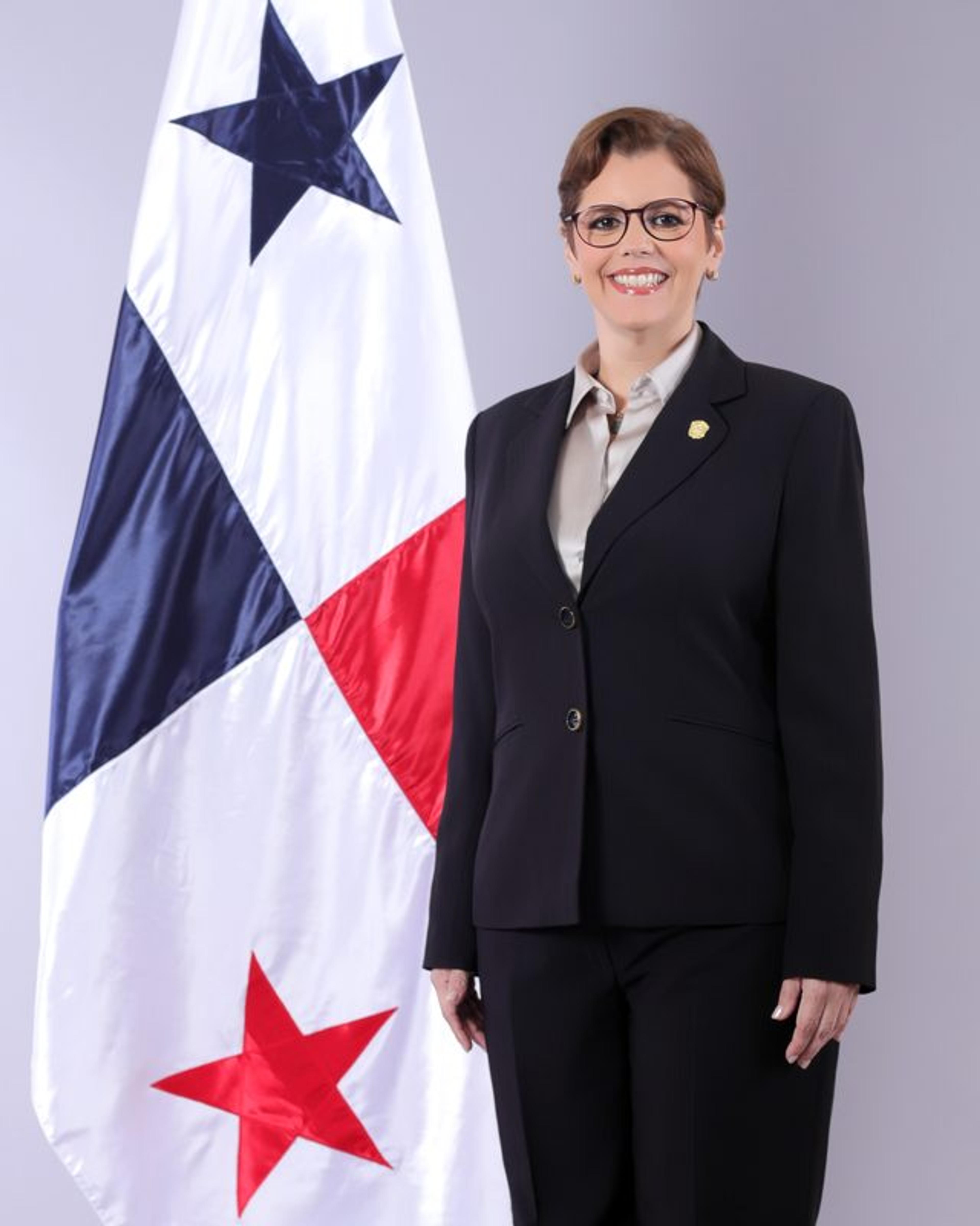 Retrato oficial de la diputada Grace Hernández.