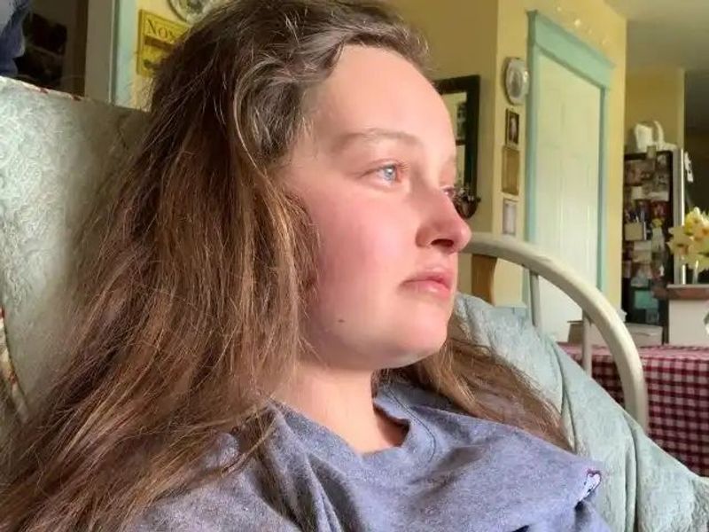 Heartwarming 520-Car Parade Honors 17-Year-Old Maria Middleton's Brave Battle with Inoperable Brain Tumor