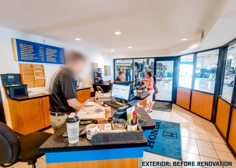 Before Photo - HOnda Clarksville Service Counter with Staff