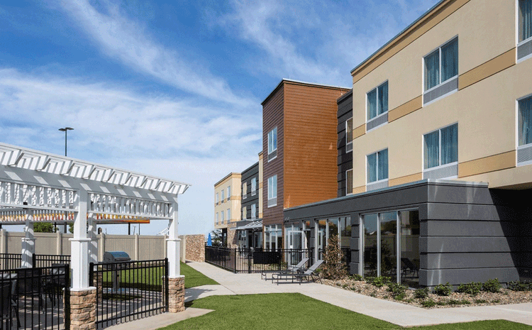 Patio area behind the Love's Hospitality-Fairfield Inn hotel in Van, TX.