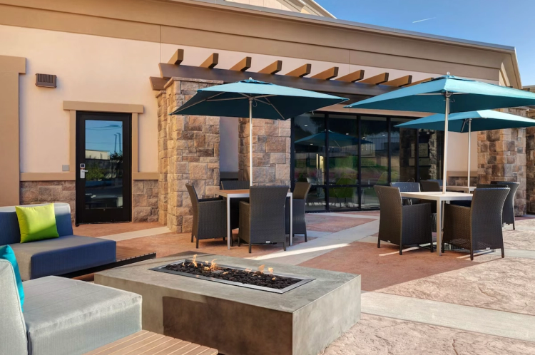 Outdoor patio in the Hampton Inn and Suites in Marina, CA.