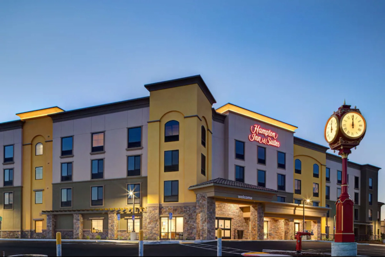Exterior view of the Hampton Inn and Suites in Marina, CA.