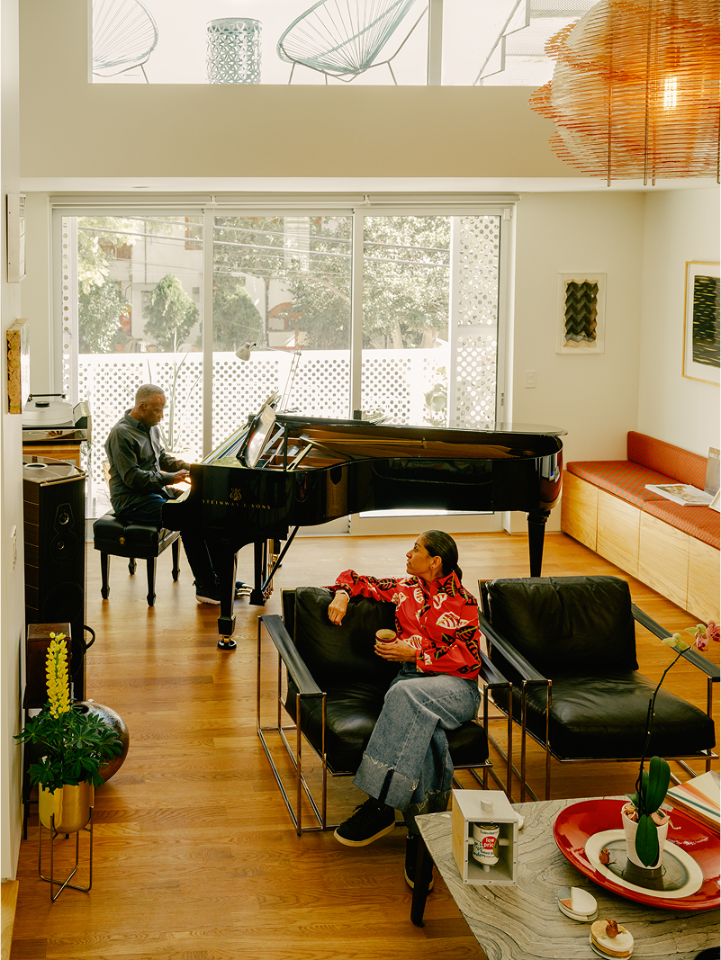 A decorative image from Usal Project