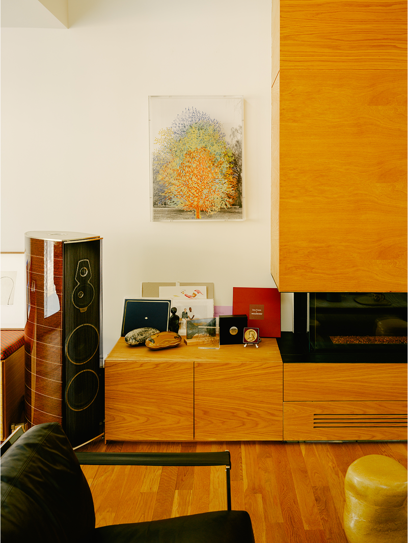 A decorative image from Usal Project