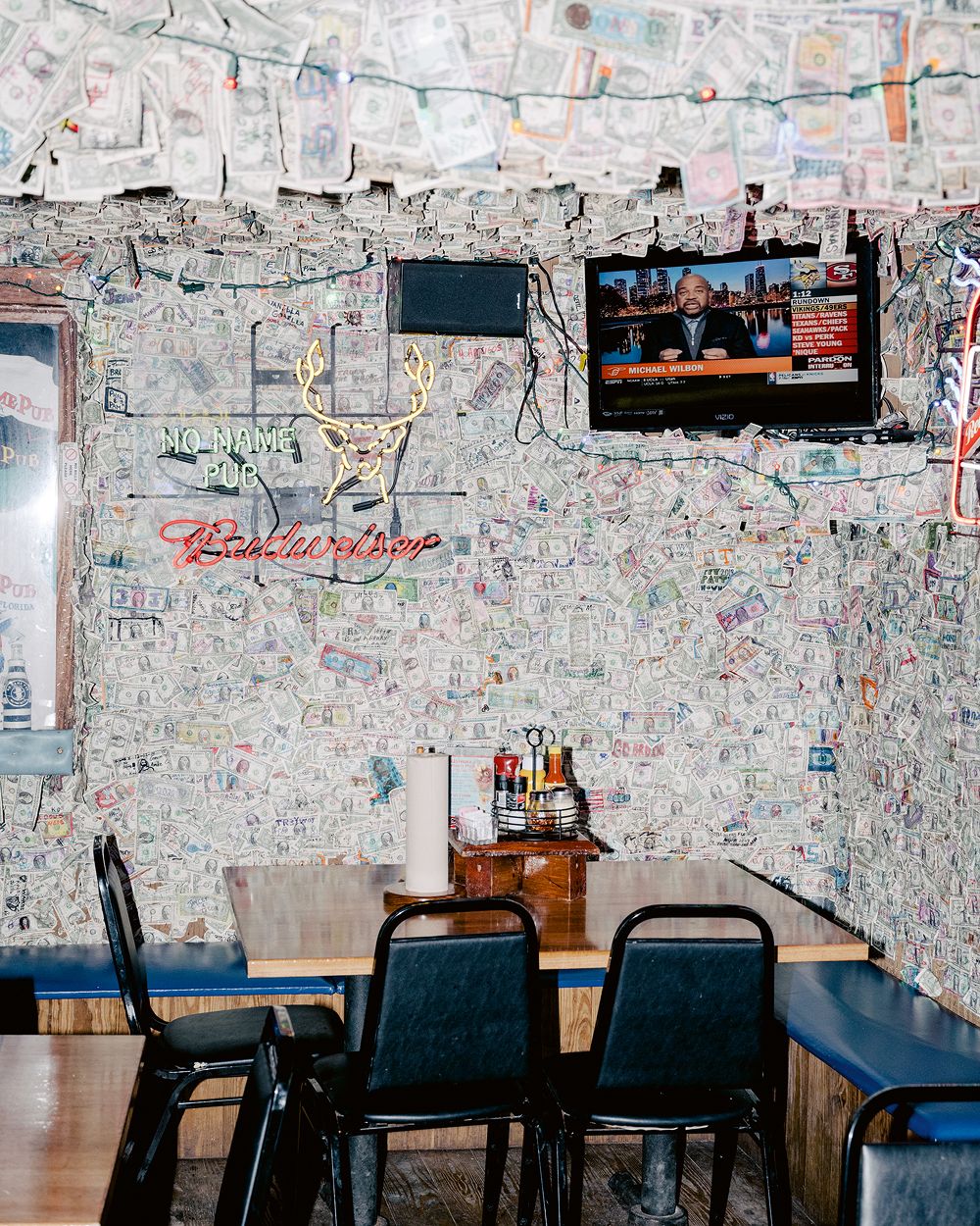 A decorative image from Usal Project