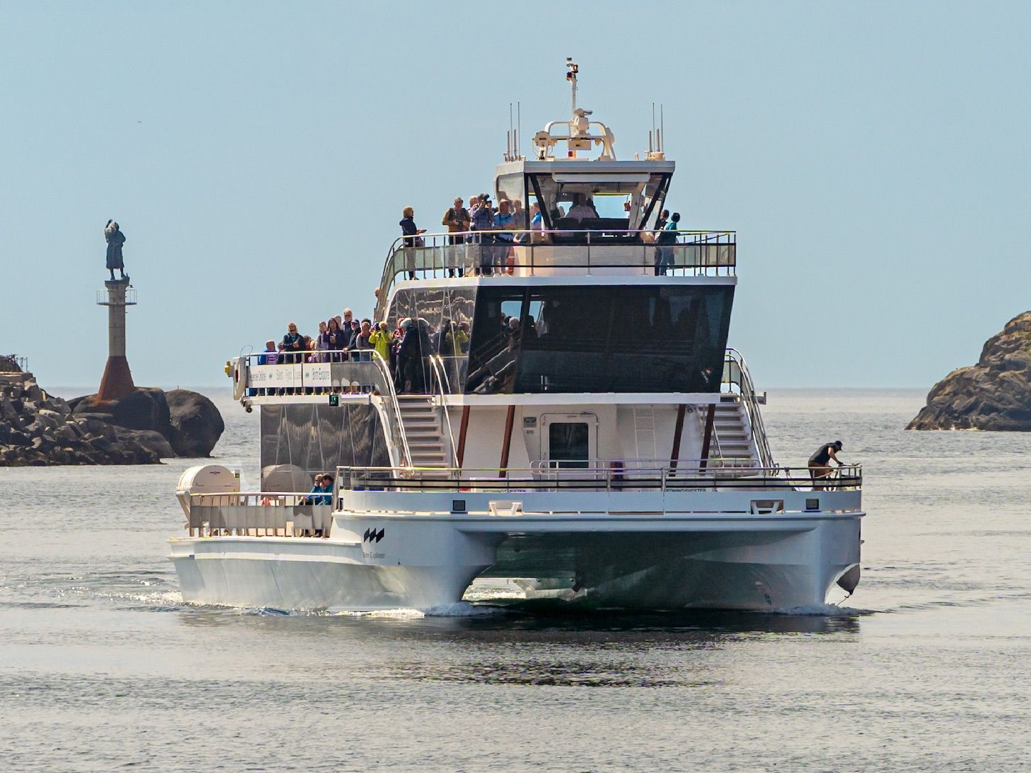 Passing "Fiskerkona" in Svolvær