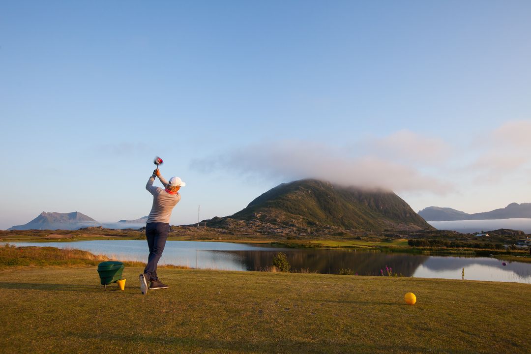 Can you imagine teeing off here?
