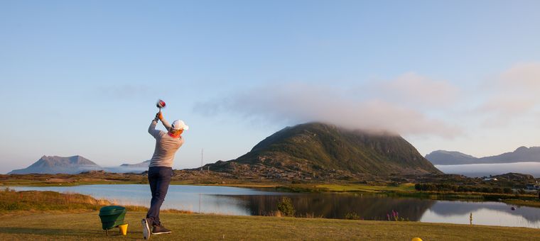 Can you imagine teeing off here?