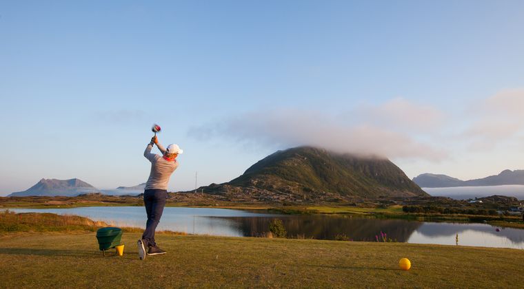 Can you imagine teeing off here?