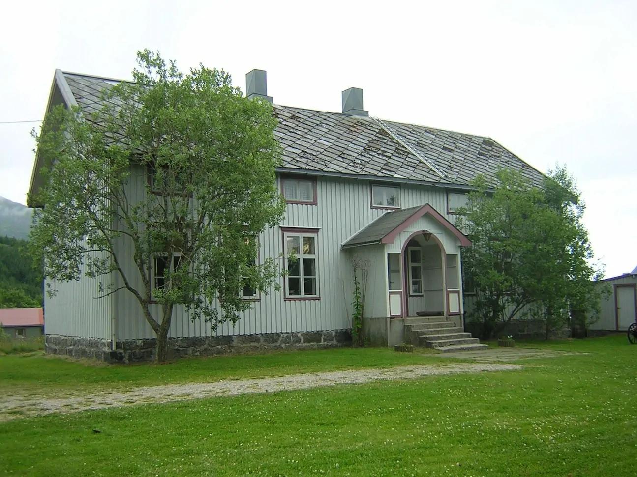 Visit the old School in Fygle