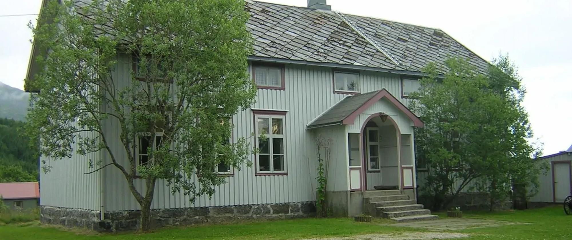 Visit the old School in Fygle