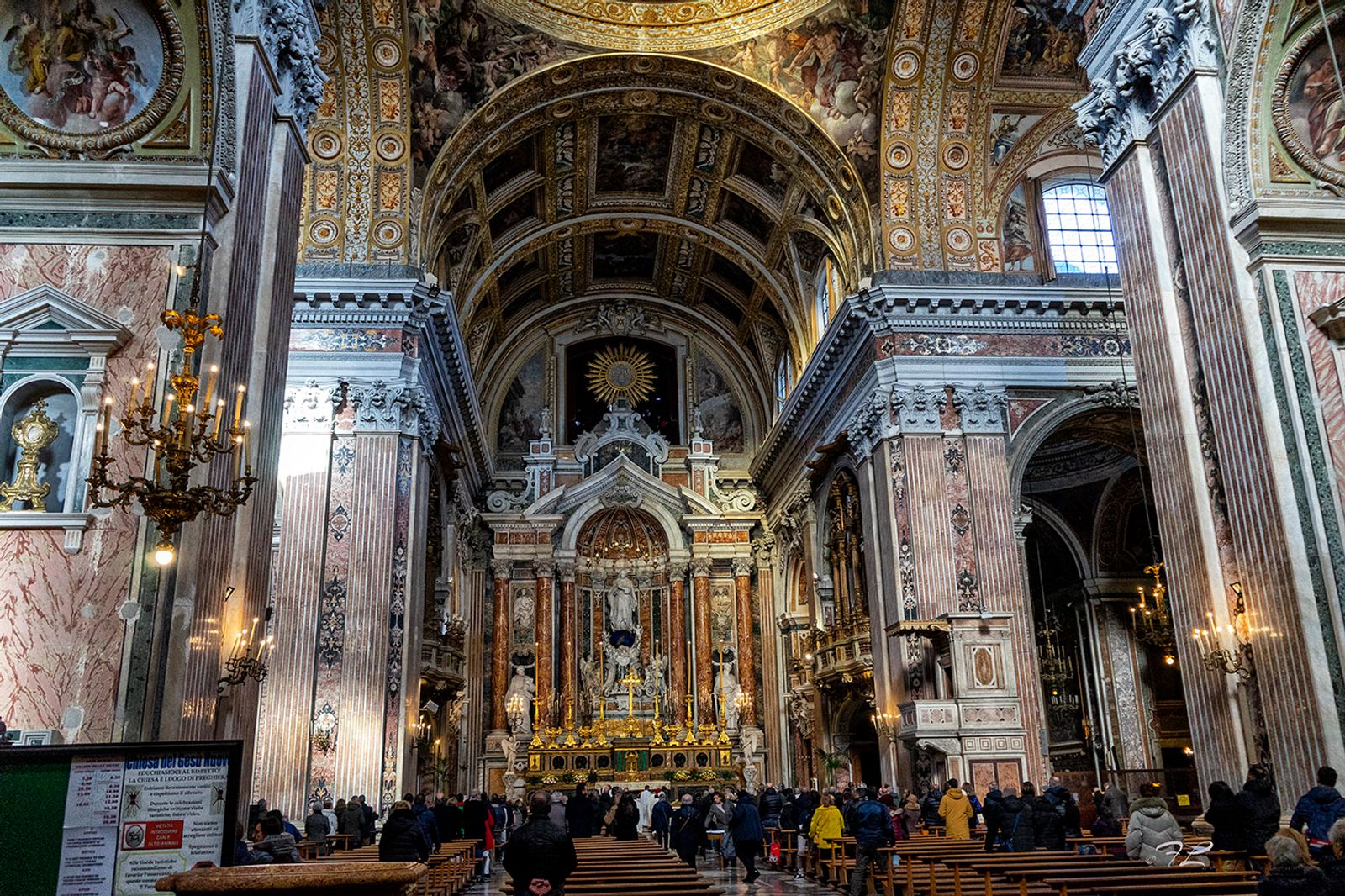IN GIRO PER NAPOLI — fotografia 10 di Francesco Loliva