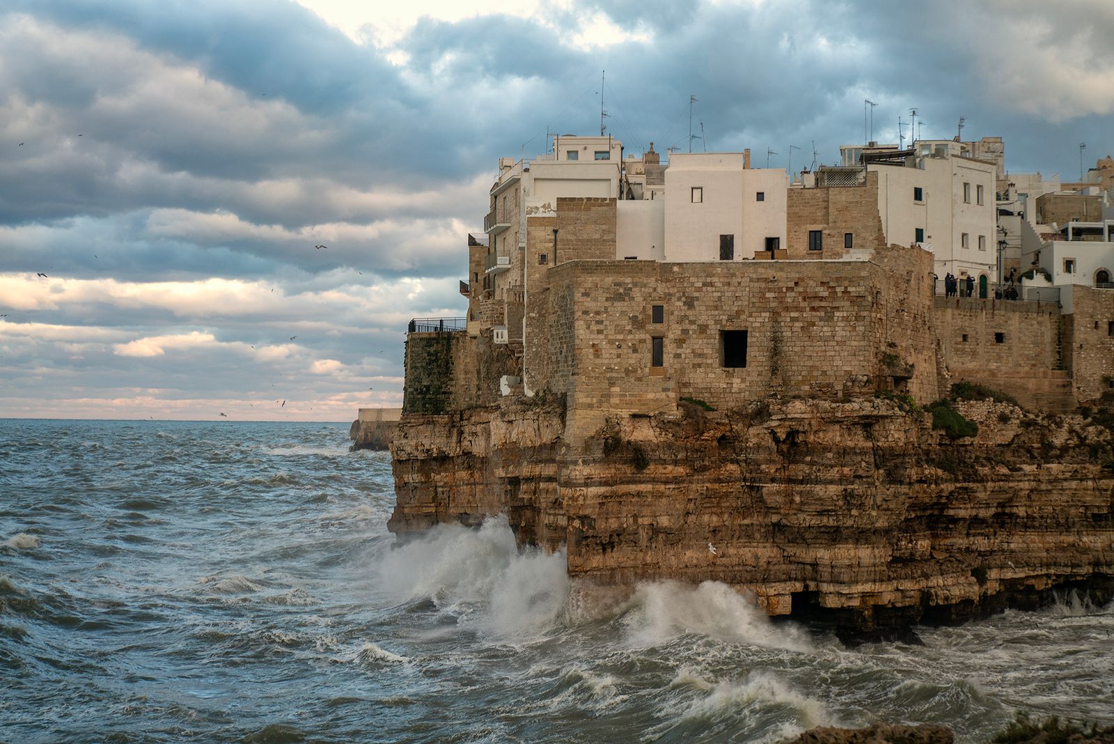 BURRASCA A POLIGNANO A MARE — fotografia 3 di Francesco Loliva