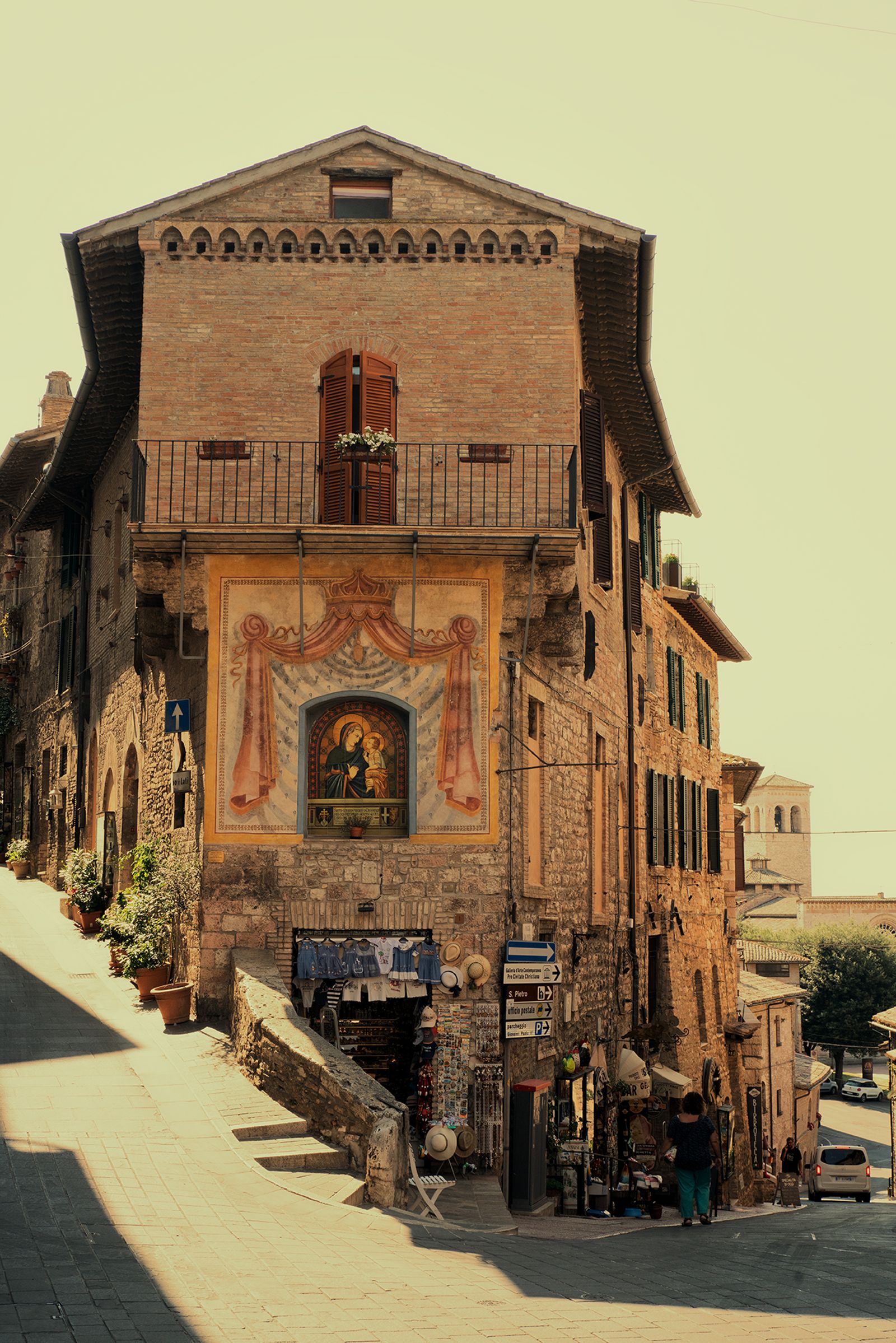 ASSISI