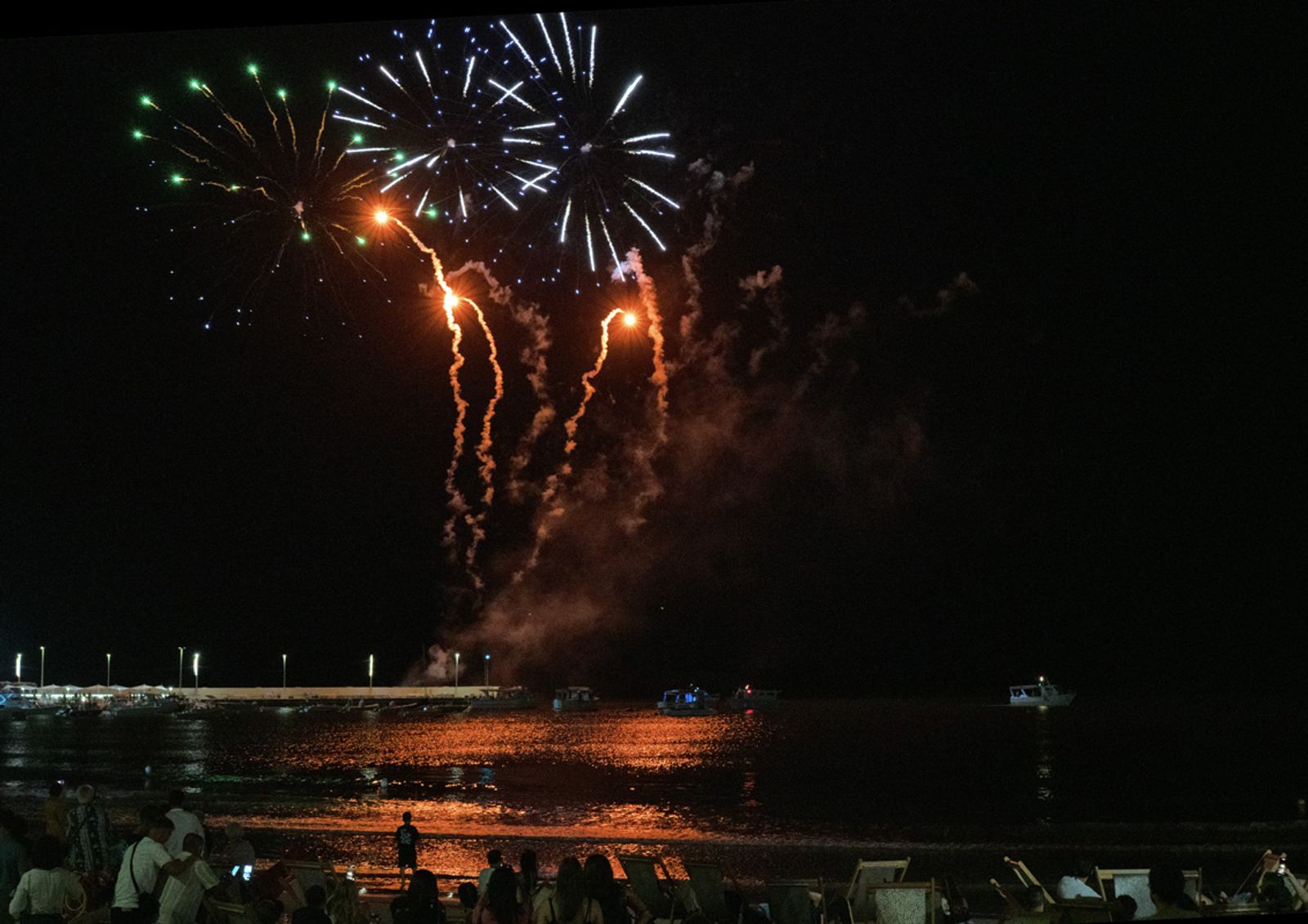 FIREWORKS — fotografia 5 di Francesco Loliva