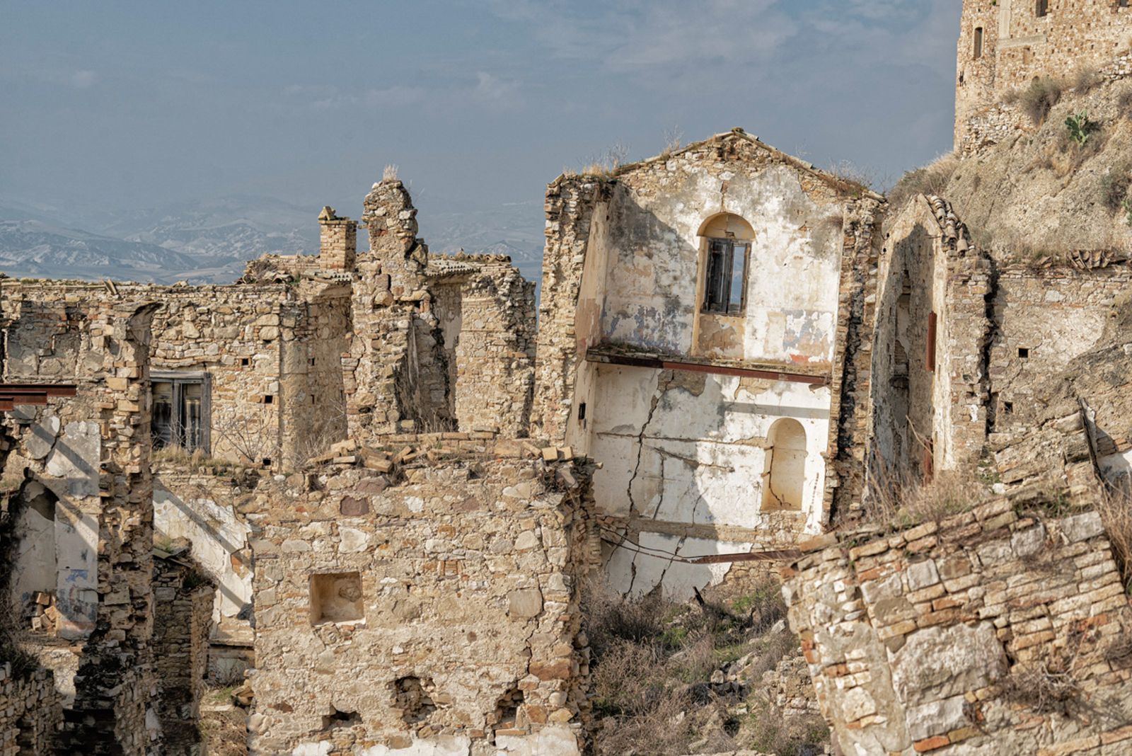 CRACO la città fantasma (2) — fotografia 31 di Francesco Loliva