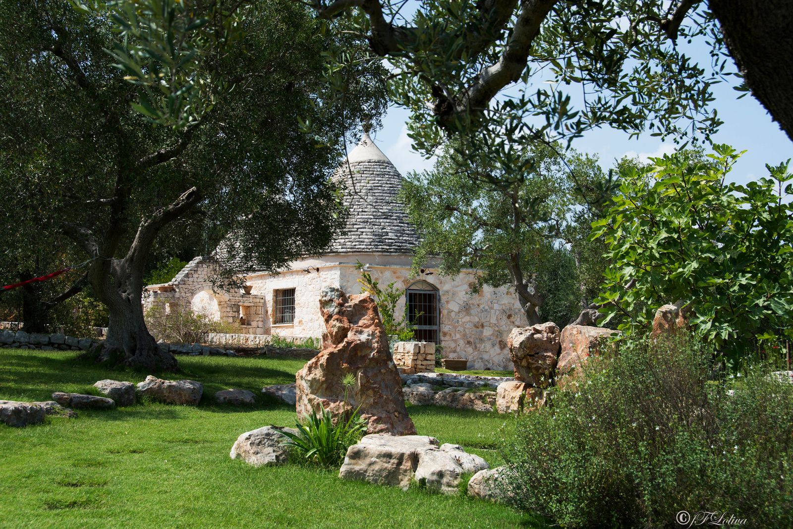 Trullo ristrutturato: "SOPRA I SASSI" c.da Fogliarella - OSTUNI