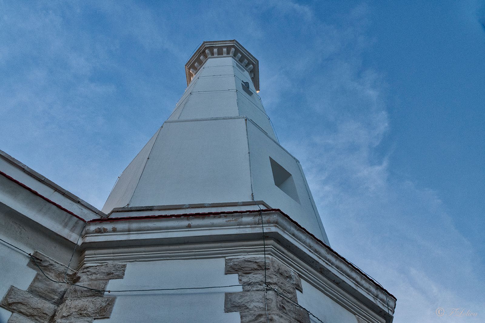 IL FARO DI TORRECANNE — fotografia 3 di Francesco Loliva