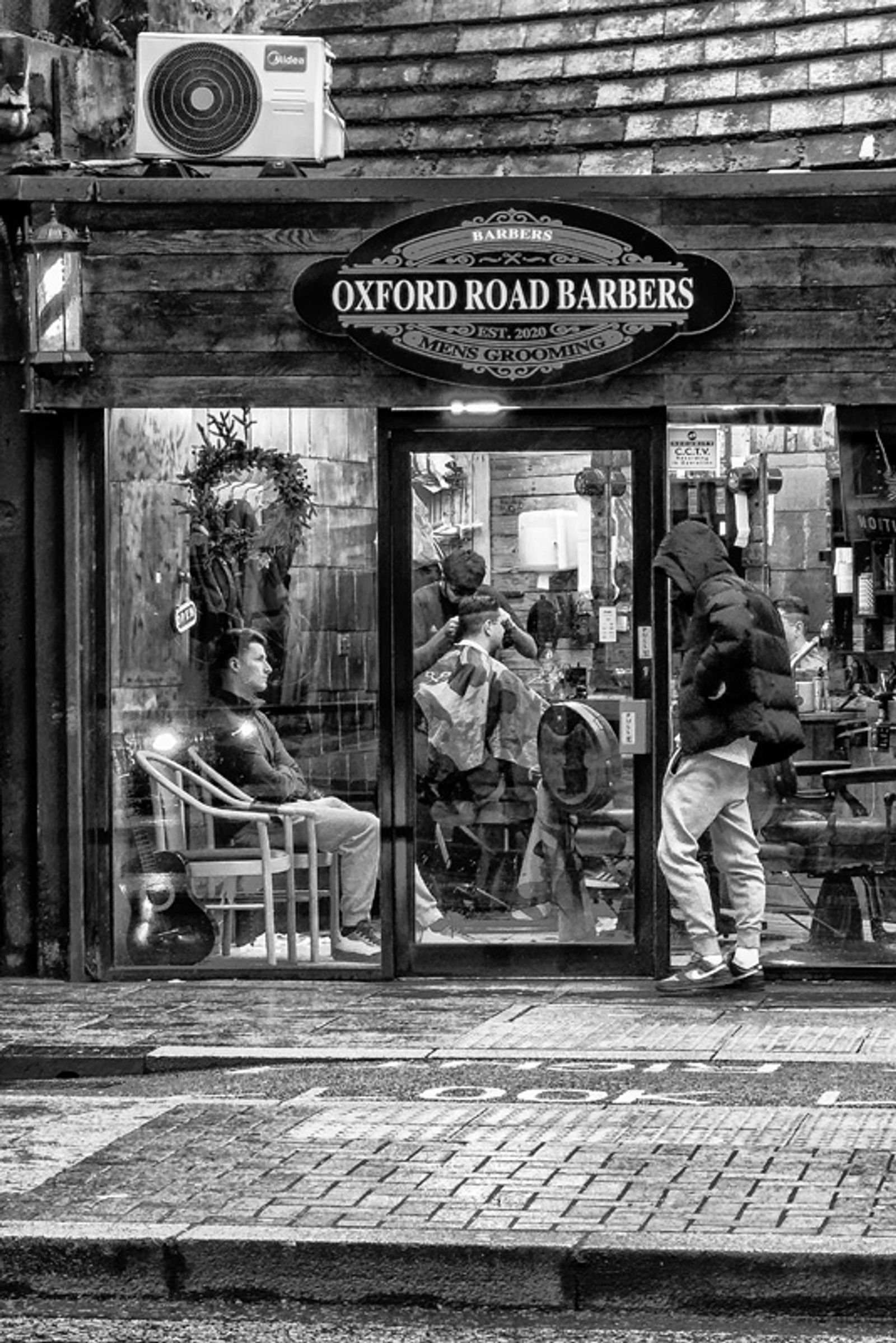 BARBER SHOP