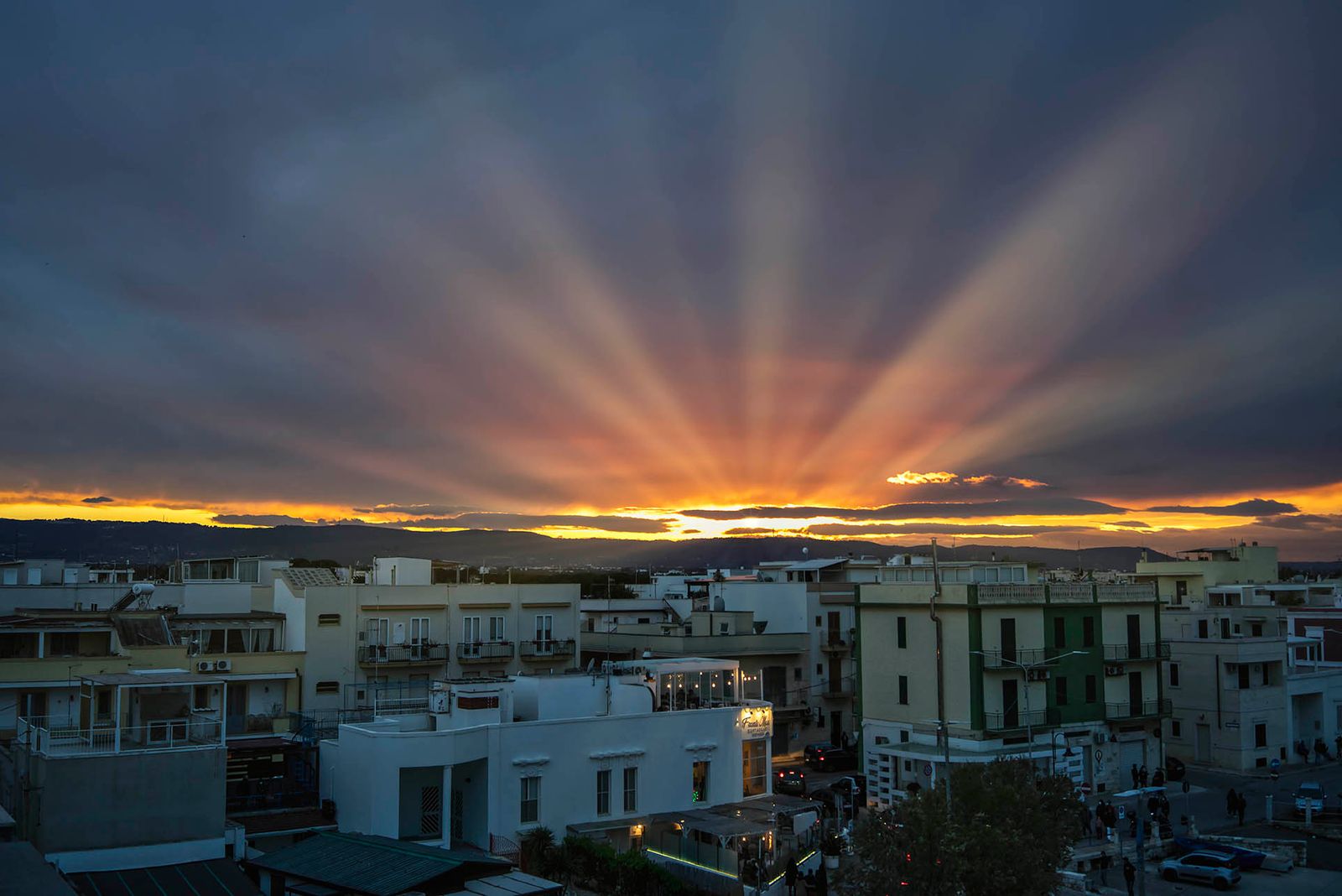 TRAMONTO DI SPERANZA #4