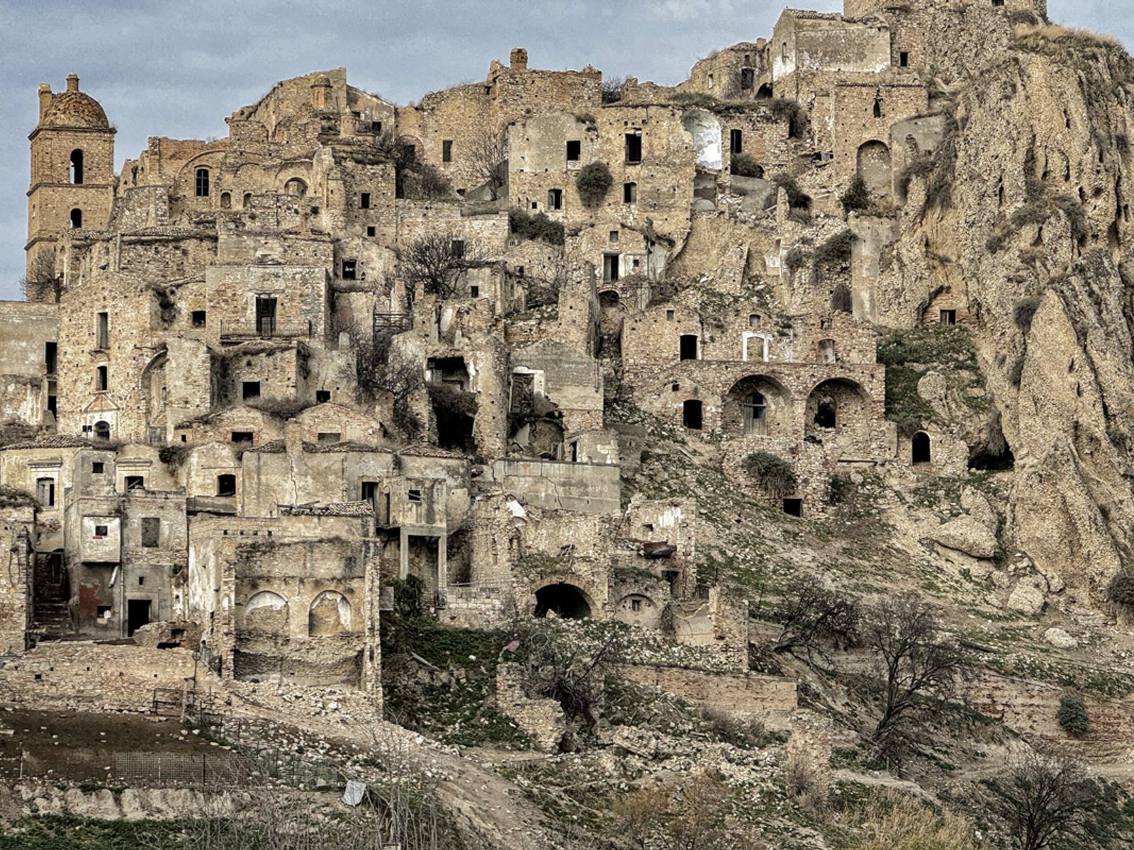 CRACO la città fantasma (2) — fotografia 8 di Francesco Loliva
