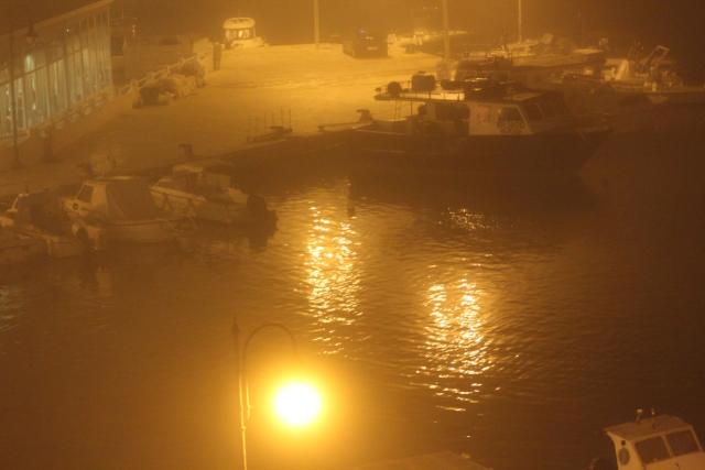 LA NEBBIA AL PORTO