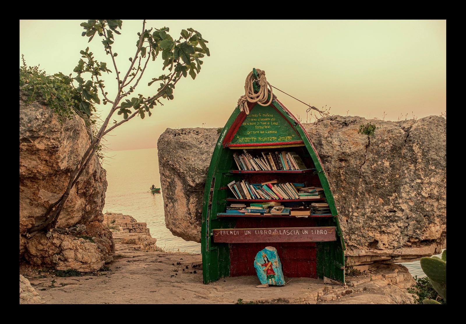 PRENDI UN LIBRO.. LASCIA UN LIBRO