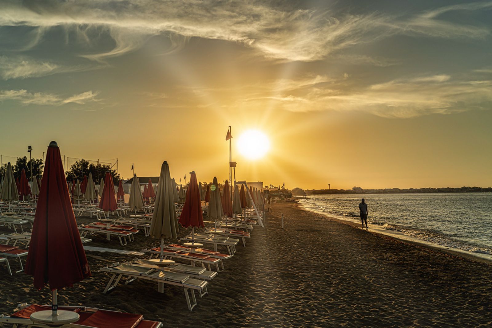 L'ETERNITA' E' IL MARE MISCHIATO AL SOLE