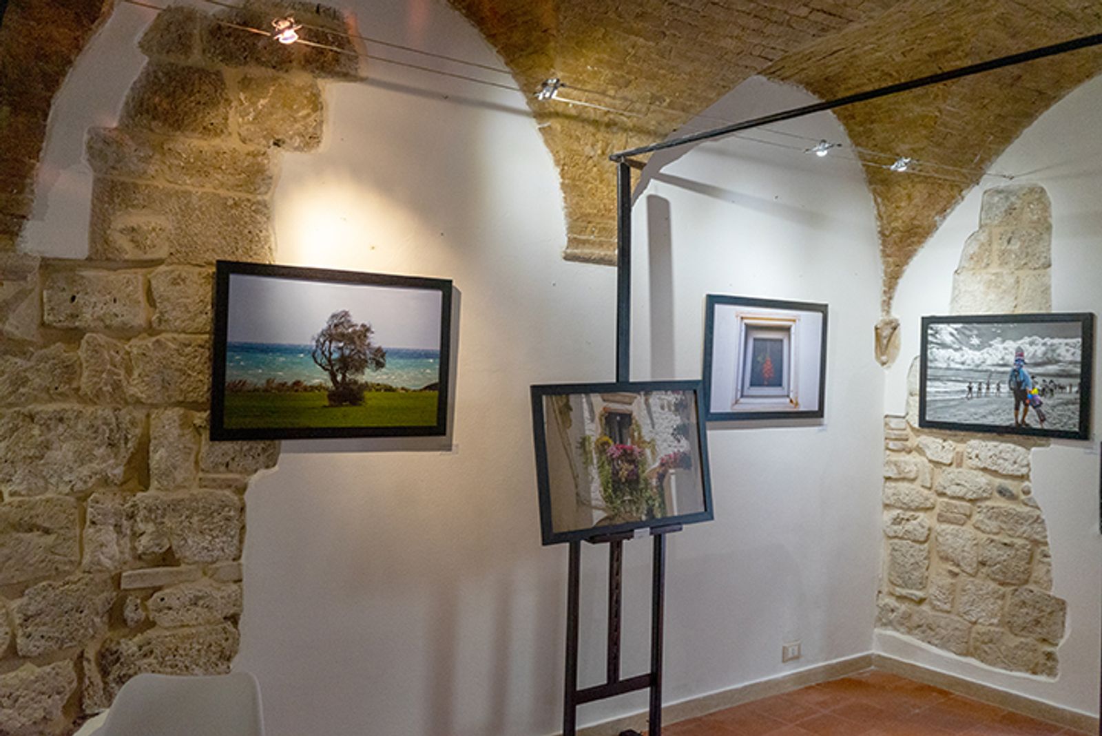 ANGOLI DI PUGLIA - NEW ART NG - ASCOLI — fotografia 10 di Francesco Loliva