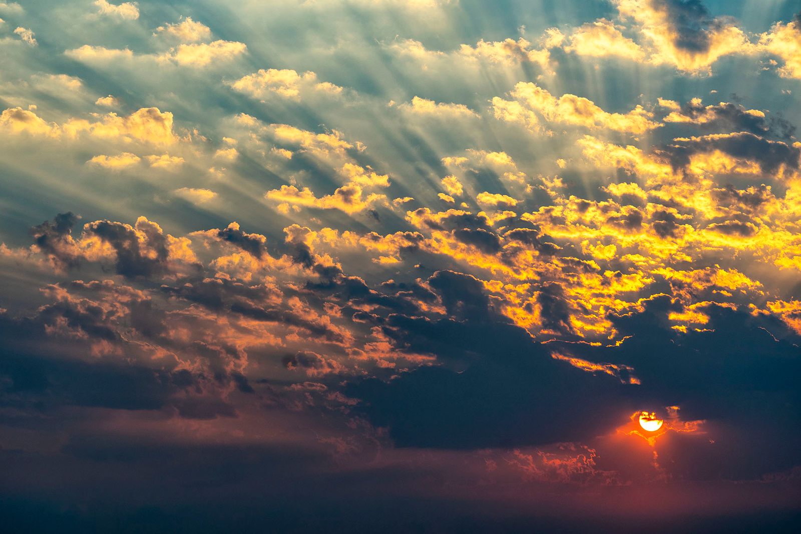 NUVOLE ALL'ALBA
