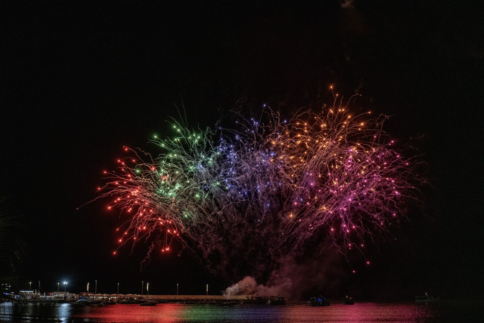 FIREWORKS — fotografia 10 di Francesco Loliva