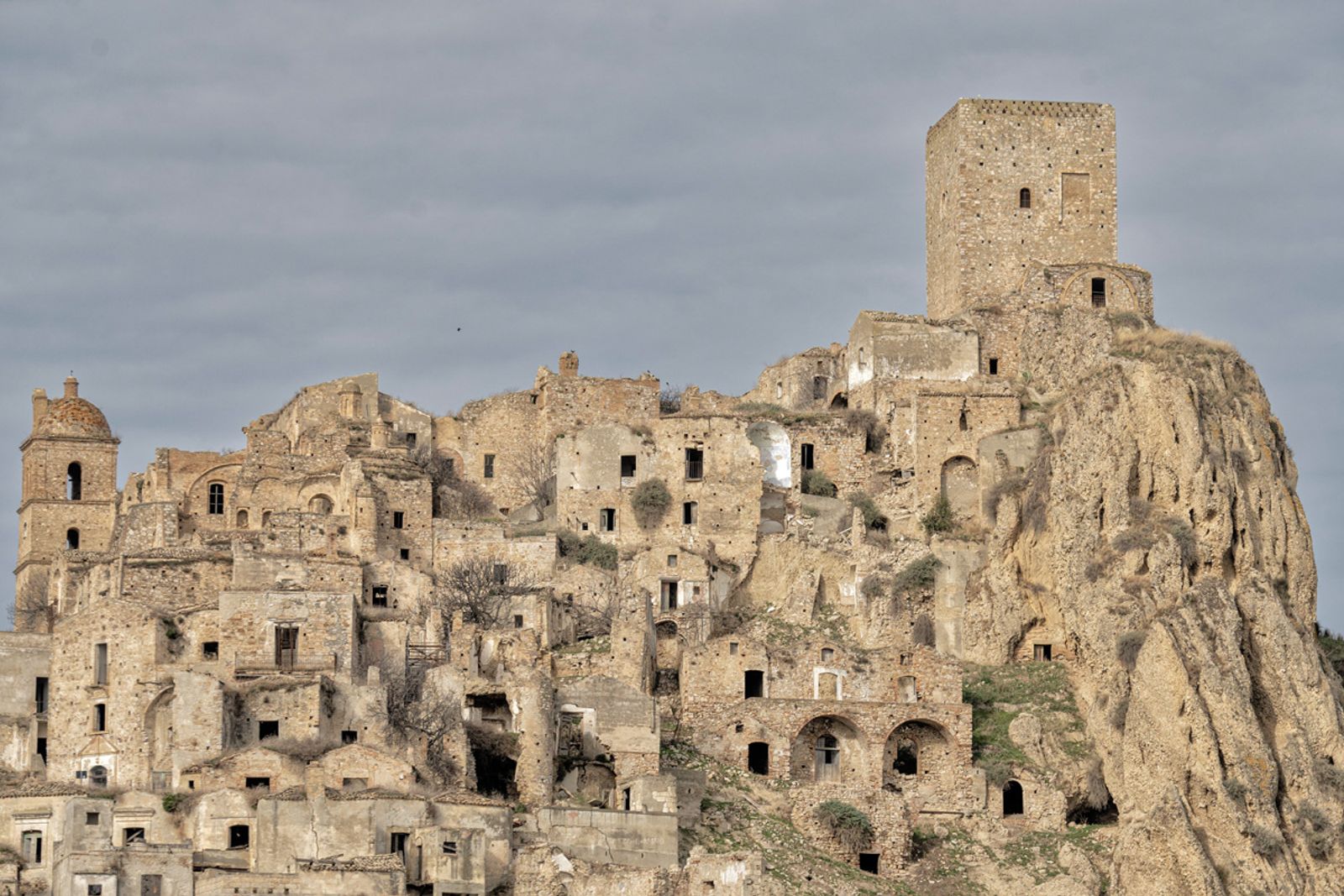 CRACO la città fantasma (2) — fotografia 17 di Francesco Loliva
