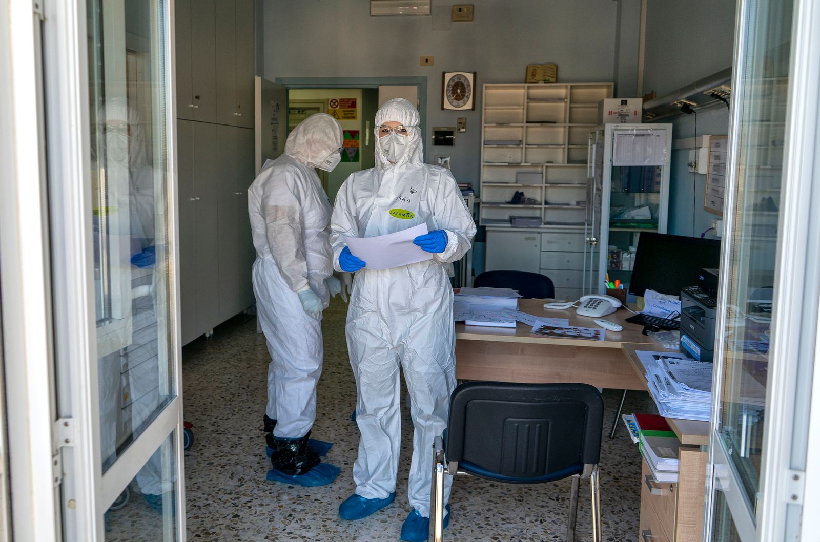 Gli eroi di questa guerra -aprile 2020 — fotografia 14 di Francesco Loliva