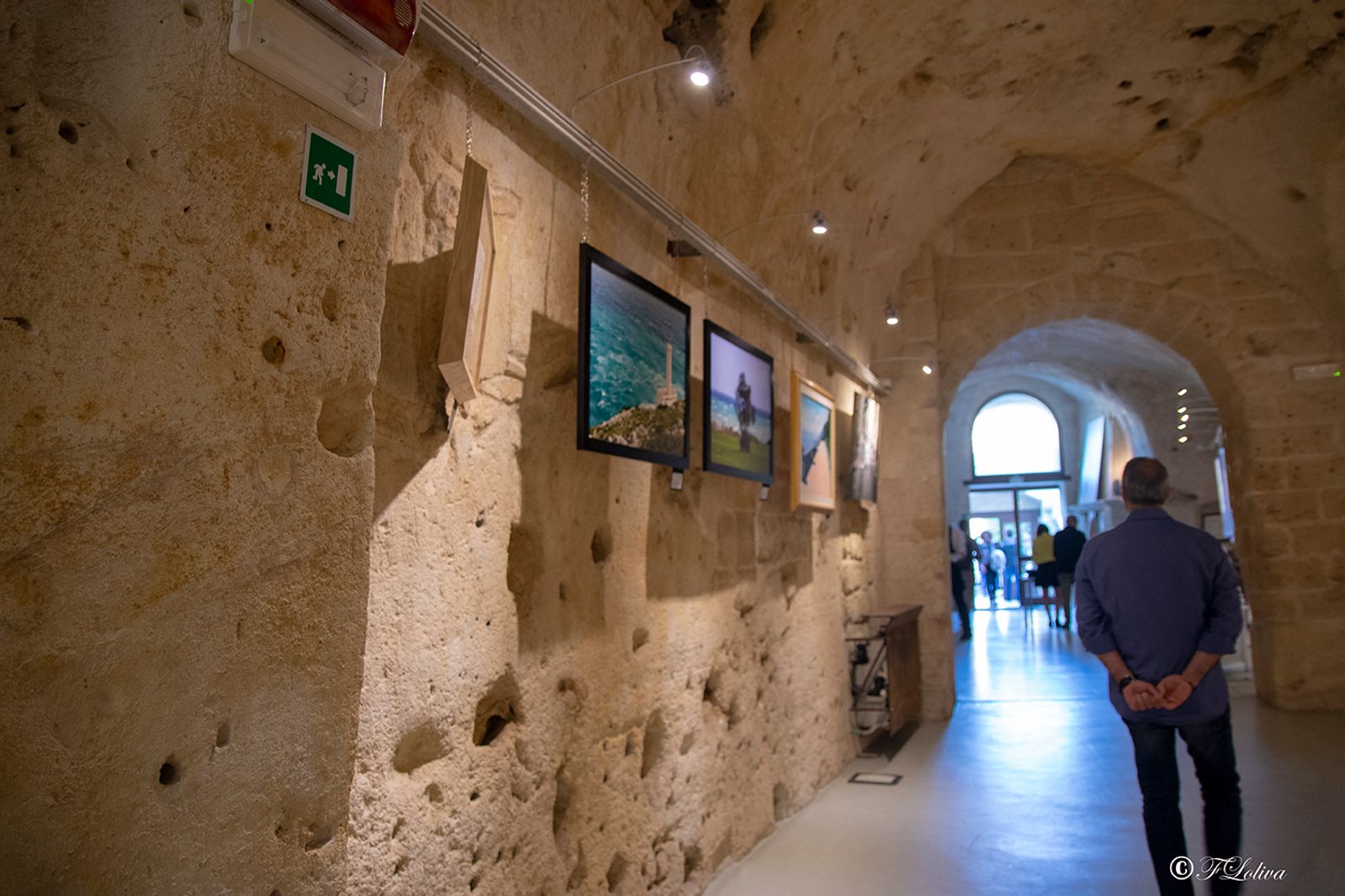 CASA CAVA Originale centro per la cultura e la creatività ricavato negli spazi sotterranei di una ex cava di tufo.…