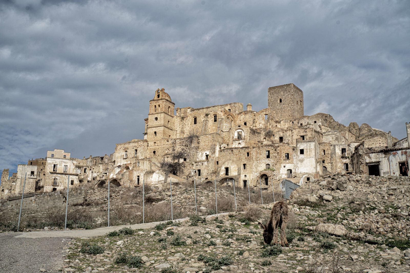 CRACO la città fantasma (2) — fotografia 19 di Francesco Loliva
