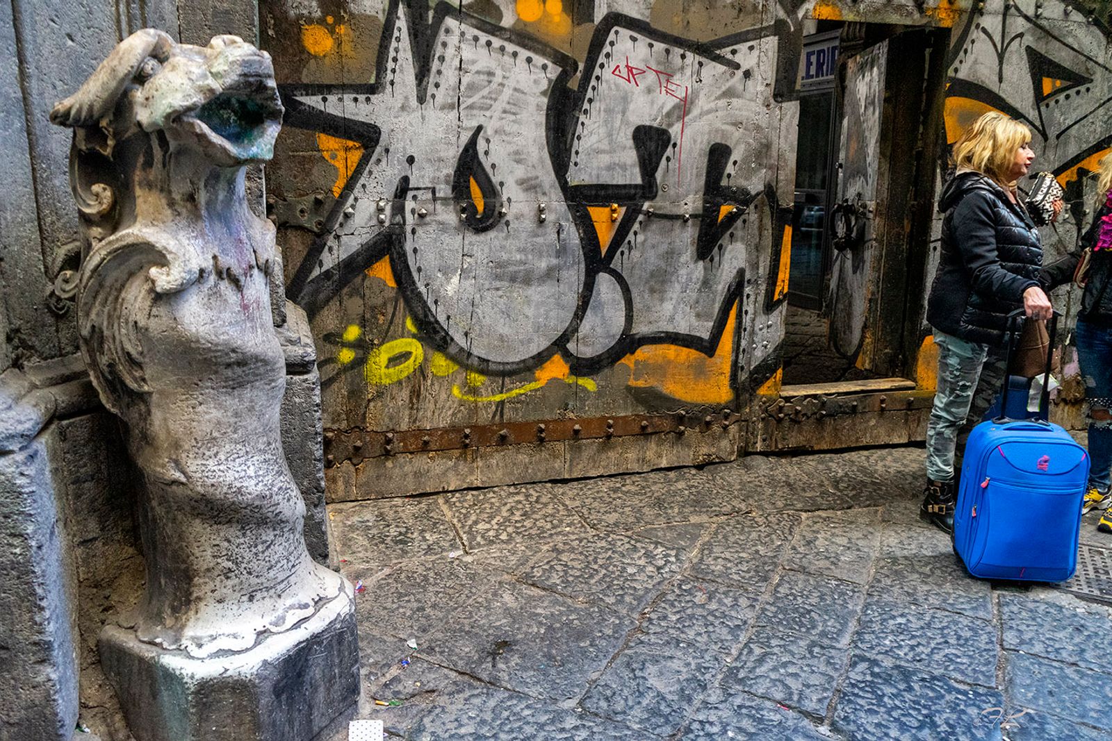 IN GIRO PER NAPOLI — fotografia 19 di Francesco Loliva