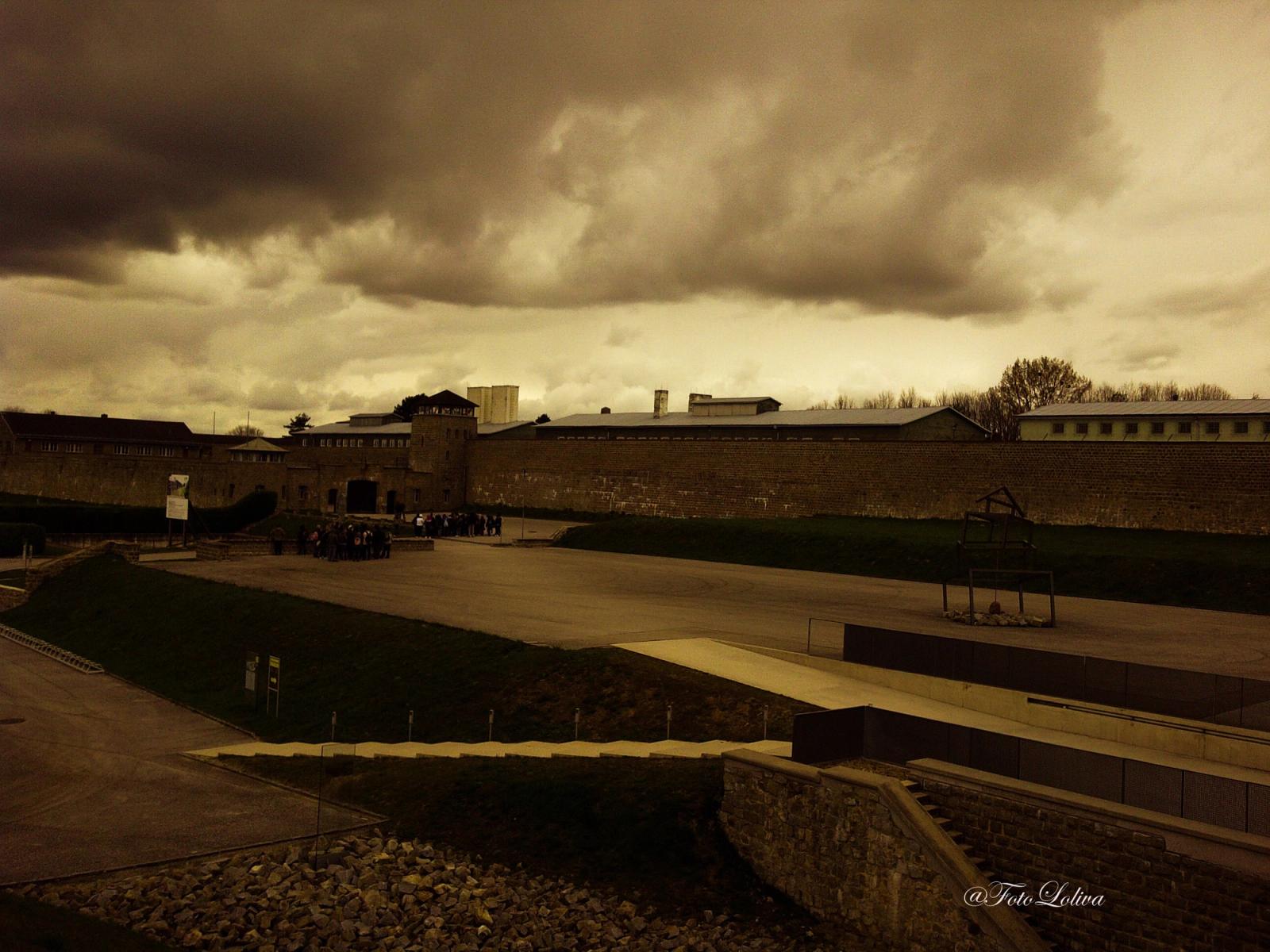 MAUTHAUSEN - IL CAMPO Il campo di concentramento di Mauthausen, denominato campo di concentramento di Mauthausen-Gusen…