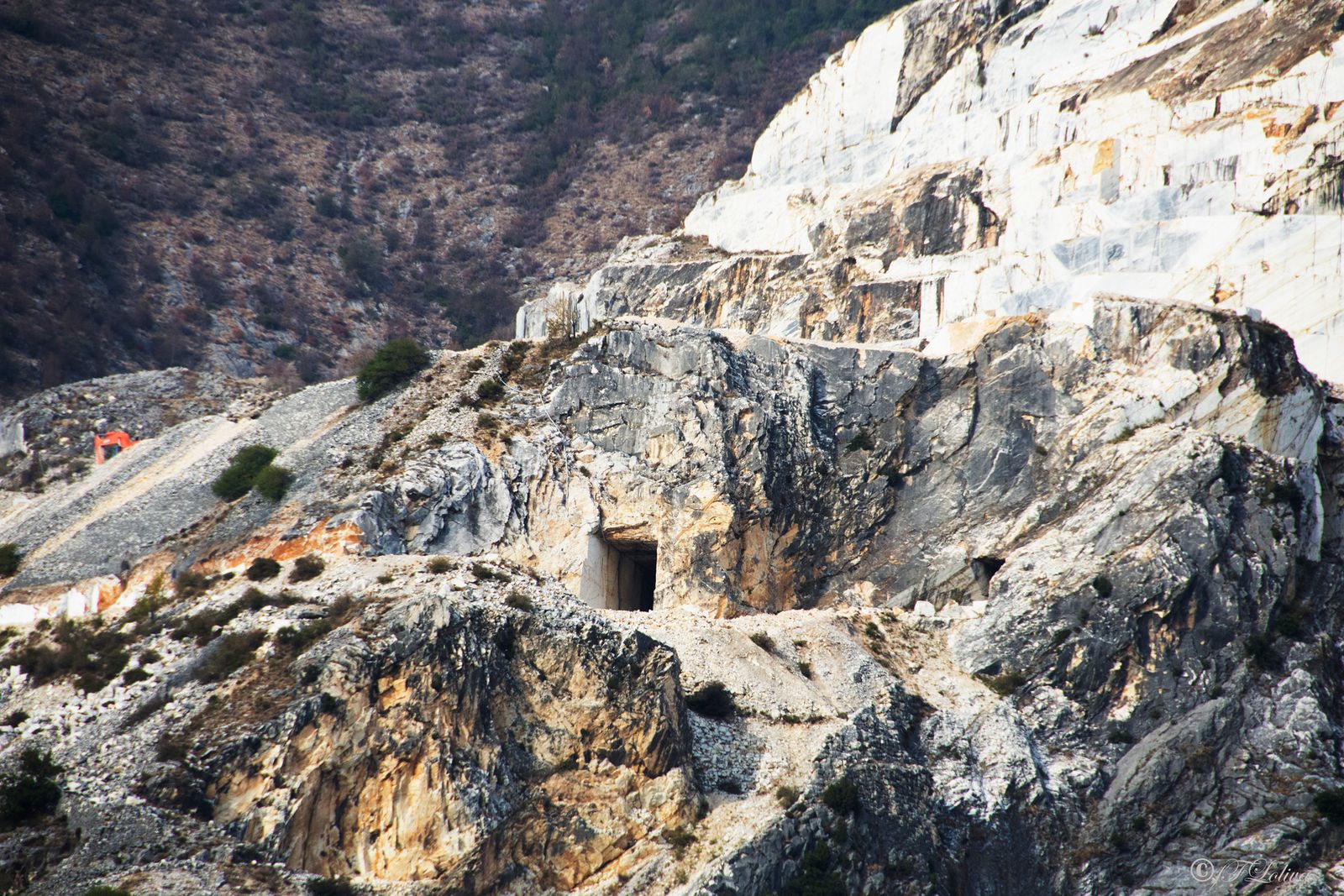 CAVE DI MARMO