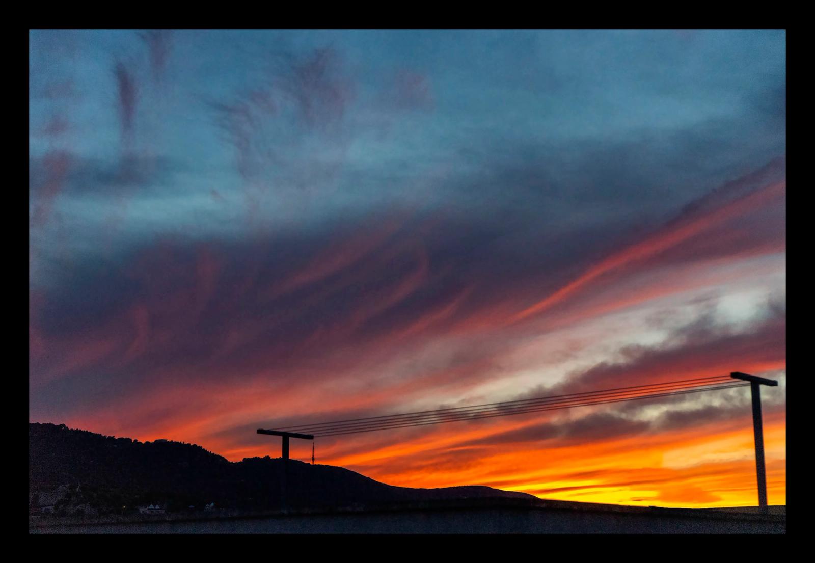 TRAMONTO IN COLLINA