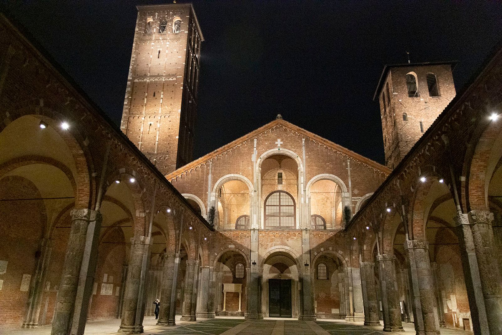 BASILICA SANT'AMBROGIO